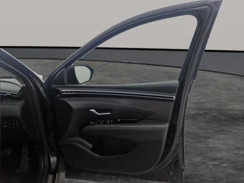 Thumbnail image for the Hyundai Tucson 1.6 h T-GDi 13.8kWh Ultimate   Plug-in  4WD
