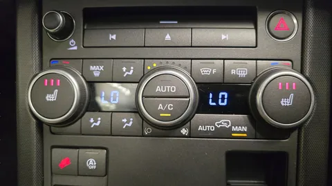 Thumbnail image for the Land Rover Range Rover Evoque 2.0 TD4 HSE Dynamic   4WD