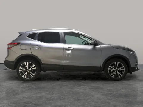 Thumbnail image for the Nissan Qashqai 1.3 DIG-T N-Connecta