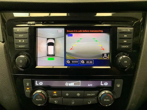 Thumbnail image for the Nissan Qashqai 1.3 DIG-T N-Connecta