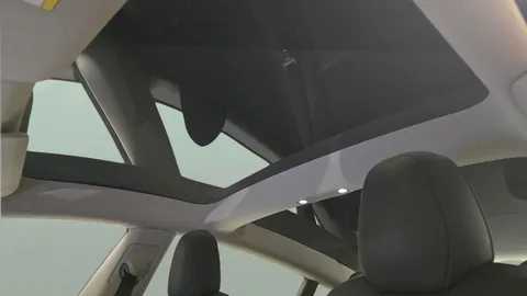 Thumbnail image for the Tesla Model 3 (Dual Motor) Long Range   4WDE