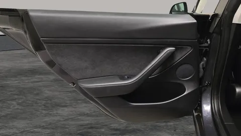 Thumbnail image for the Tesla Model 3 (Dual Motor) Long Range   4WDE
