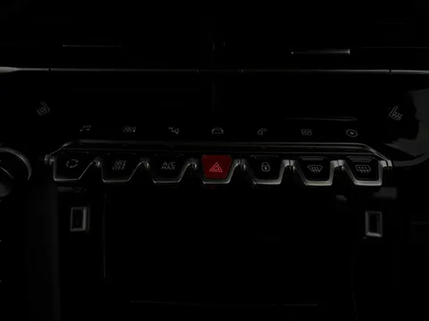 Thumbnail image for the Peugeot E-2008 50kWh GT   (7kW Charger)