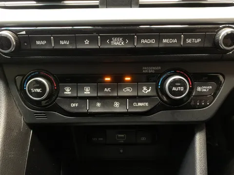 Thumbnail image for the Kia Niro 1.6 GDi 8.9kWh 3   Plug-in  DCT