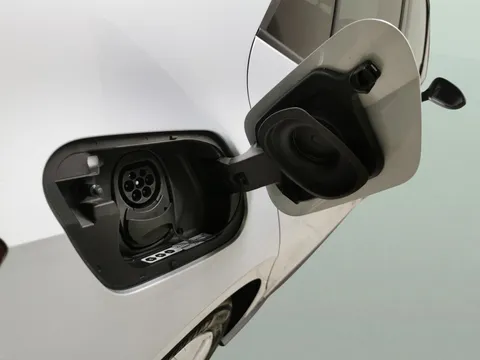 Thumbnail image for the Volkswagen Id.3 Pro Performance 58kWh Family