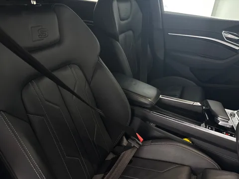 Thumbnail image for the Audi E-Tron 50 Black Edition Sportback  quattro 71.2kWh (11kW Charger)