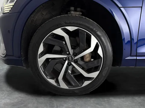 Thumbnail image for the Audi E-Tron 50 Black Edition Sportback  quattro 71.2kWh (11kW Charger)