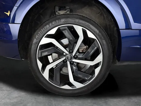 Thumbnail image for the Audi E-Tron 50 Black Edition Sportback  quattro 71.2kWh (11kW Charger)