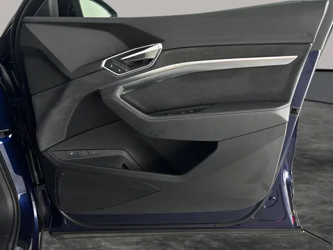Thumbnail image for the Audi E-Tron 50 Black Edition Sportback  quattro 71.2kWh (11kW Charger)