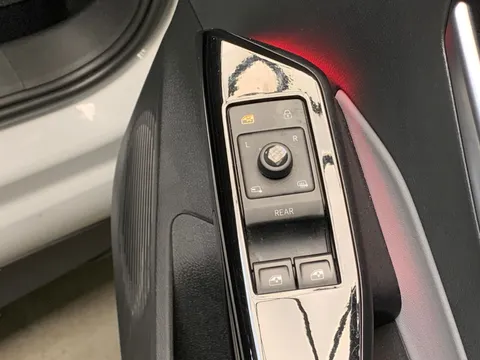 Thumbnail image for the Volkswagen Id.3 Pro Performance 58kWh Family