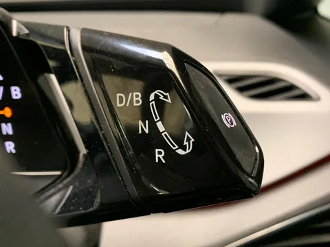 Thumbnail image for the Volkswagen Id.3 Pro Performance 58kWh Family