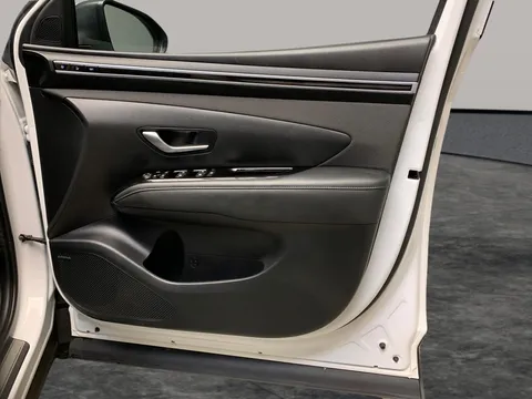 Thumbnail image for the Hyundai Tucson 1.6 h T-GDi Ultimate