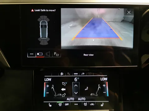 Thumbnail image for the Audi E-Tron 50 Technik   quattro 71.2kWh (11kW Charger)