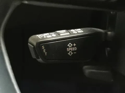 Thumbnail image for the Audi E-Tron 50 Technik   quattro 71.2kWh (11kW Charger)