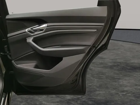 Thumbnail image for the Audi E-Tron 50 Technik   quattro 71.2kWh (11kW Charger)