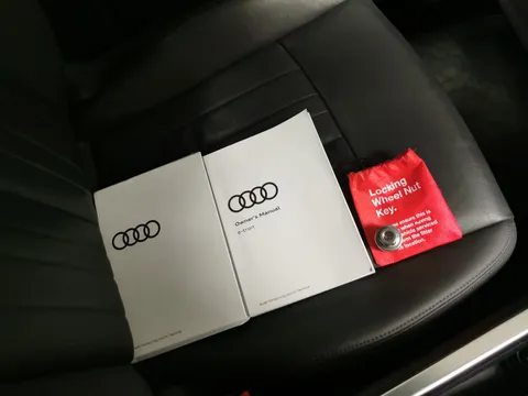 Thumbnail image for the Audi E-Tron 50 Technik   quattro 71.2kWh (11kW Charger)