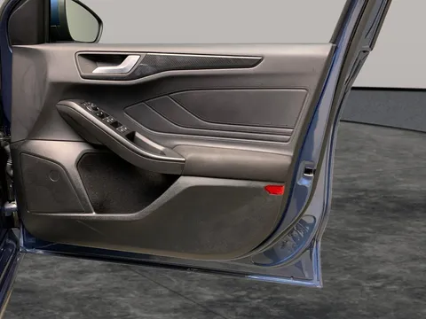 Thumbnail image for the Ford Focus 1.0T EcoBoost ST-Line Edition