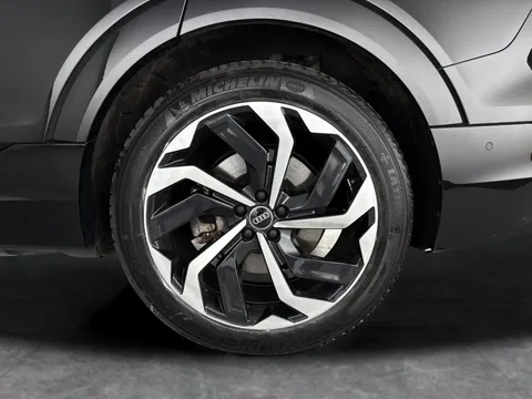 Thumbnail image for the Audi E-Tron 50 Black Edition   quattro 71.2kWh (11kW Charger)