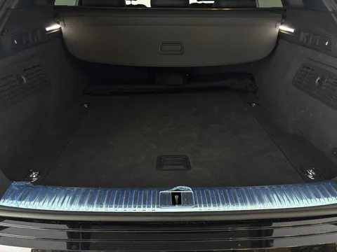 Thumbnail image for the Audi E-Tron 50 Black Edition   quattro 71.2kWh (11kW Charger)