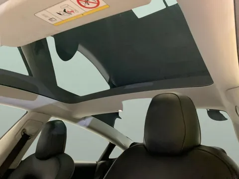 Thumbnail image for the Tesla Model 3 (Dual Motor) Long Range   4WDE