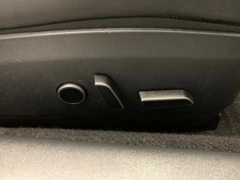 Thumbnail image for the Tesla Model 3 (Dual Motor) Long Range   4WDE