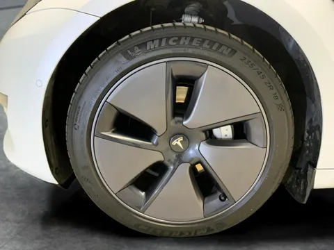 Thumbnail image for the Tesla Model 3 (Dual Motor) Long Range   4WDE