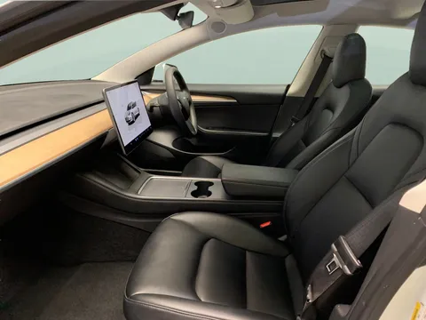 Thumbnail image for the Tesla Model 3 (Dual Motor) Long Range   4WDE