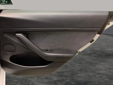 Thumbnail image for the Tesla Model 3 (Dual Motor) Long Range   4WDE