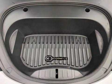 Thumbnail image for the Tesla Model 3 (Dual Motor) Long Range   4WDE