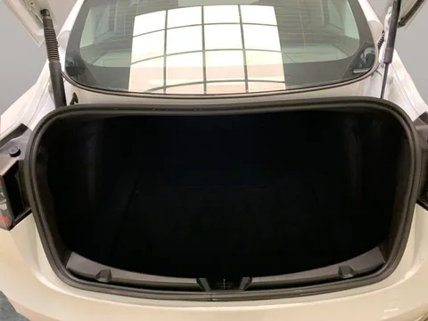 Thumbnail image for the Tesla Model 3 (Dual Motor) Long Range   4WDE