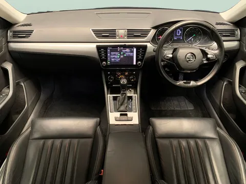 Thumbnail image for the Škoda Superb 1.5 TSI ACT SE Technology   DSG