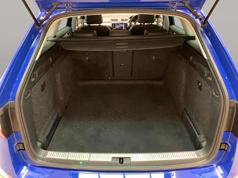Thumbnail image for the Škoda Superb 1.5 TSI ACT SE Technology   DSG