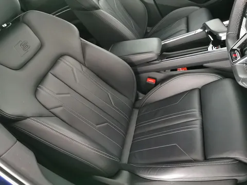 Thumbnail image for the Audi E-Tron 50 Black Edition Sportback  quattro 71.2kWh (11kW Charger)