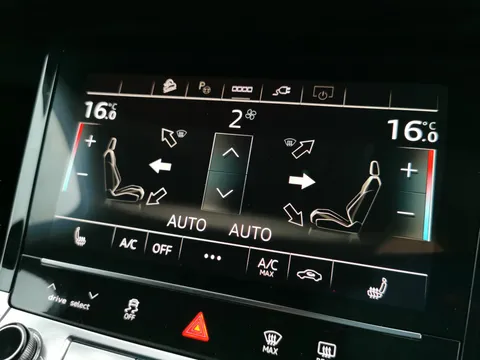 Thumbnail image for the Audi E-Tron 50 Black Edition Sportback  quattro 71.2kWh (11kW Charger)