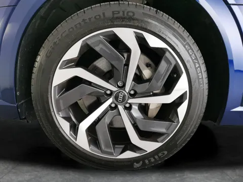 Thumbnail image for the Audi E-Tron 50 Black Edition Sportback  quattro 71.2kWh (11kW Charger)