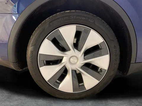 Thumbnail image for the Tesla Model Y SUV  RWD