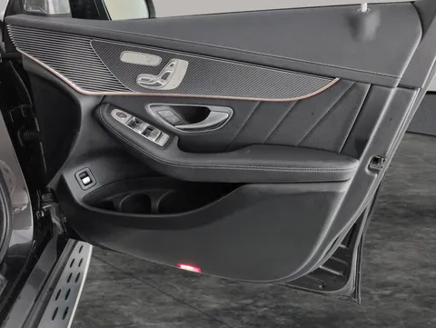 Thumbnail image for the Mercedes-Benz Eqc EQC 400 80kWh AMG Line (Premium Plus)   4MATIC