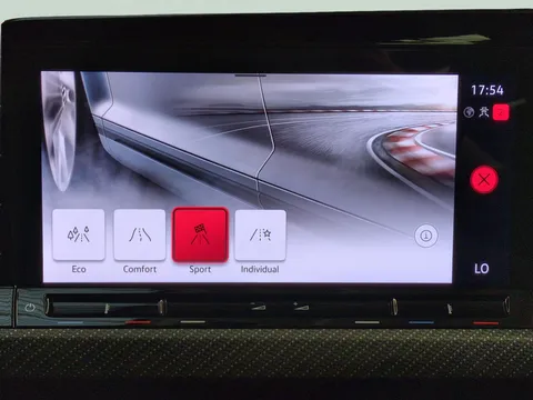 Thumbnail image for the Volkswagen Golf 1.5 TSI R-Line