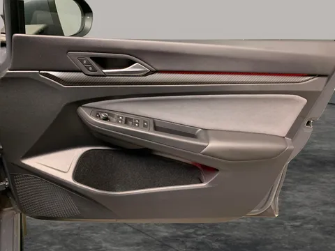 Thumbnail image for the Volkswagen Golf 1.5 TSI R-Line