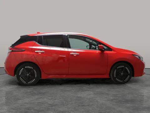 Thumbnail image for the Nissan LEAF 39kWh Tekna