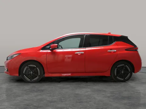 Thumbnail image for the Nissan LEAF 39kWh Tekna