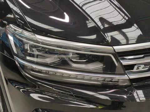 Thumbnail image for the Volkswagen Tiguan 2.0 TDI R-Line   DSG 4Motion