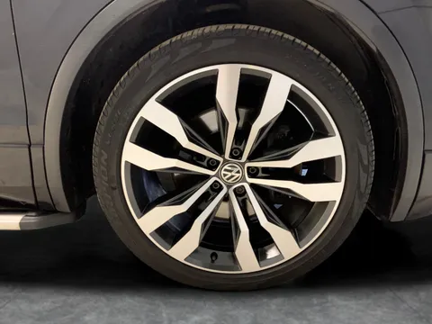 Thumbnail image for the Volkswagen Tiguan 2.0 TDI R-Line   DSG 4Motion