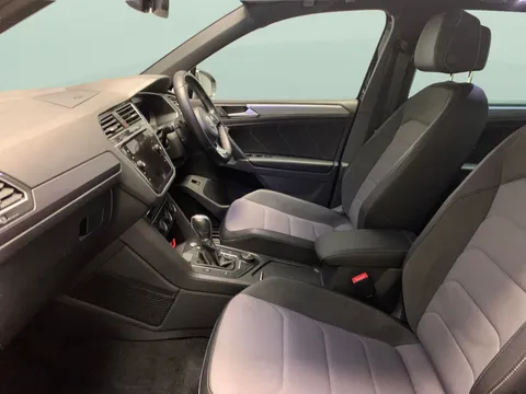 Thumbnail image for the Volkswagen Tiguan 2.0 TDI R-Line   DSG 4Motion