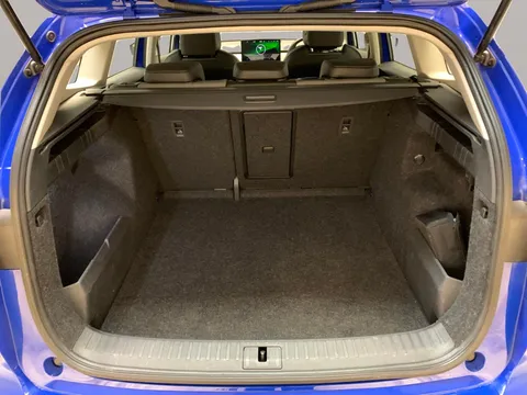 Thumbnail image for the Škoda Enyaq 62kWh 60   (DC120kW)