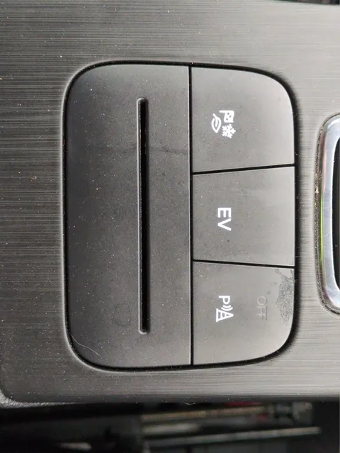Thumbnail image for the Ford Kuga 2.5 EcoBoost Duratec 14.4kWh ST-Line   Plug-in  CVT