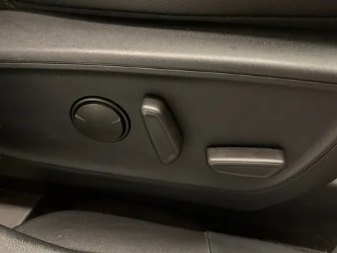 Thumbnail image for the Ford Kuga 2.5 EcoBoost Duratec 14.4kWh ST-Line   Plug-in  CVT