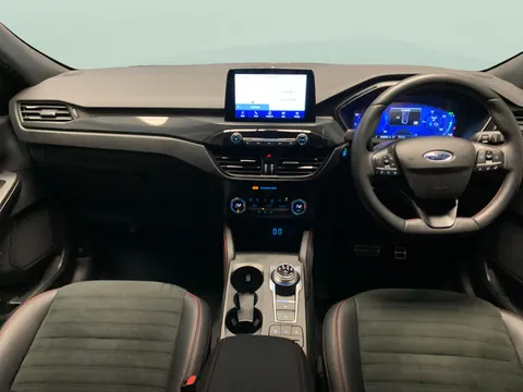 Thumbnail image for the Ford Kuga 2.5 EcoBoost Duratec 14.4kWh ST-Line   Plug-in  CVT