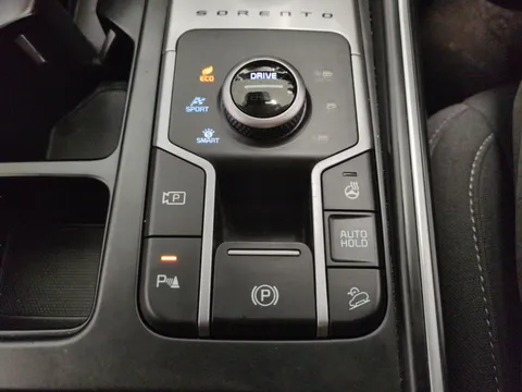 Thumbnail image for the Kia Sorento 1.6 h T-GDi 2    AWD