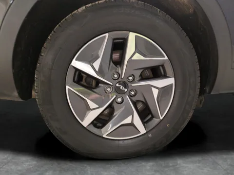 Thumbnail image for the Kia Sorento 1.6 h T-GDi 2    AWD